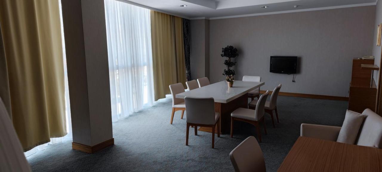 Grand Nur Plaza Hotel Актау Экстерьер фото