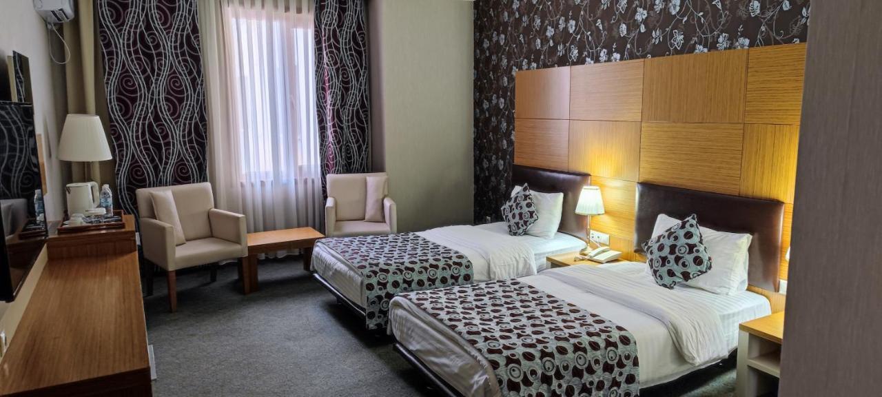 Grand Nur Plaza Hotel Актау Экстерьер фото