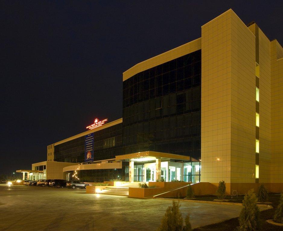 Grand Nur Plaza Hotel Актау Экстерьер фото