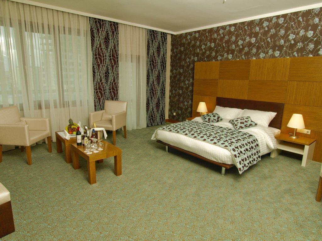Grand Nur Plaza Hotel Актау Экстерьер фото