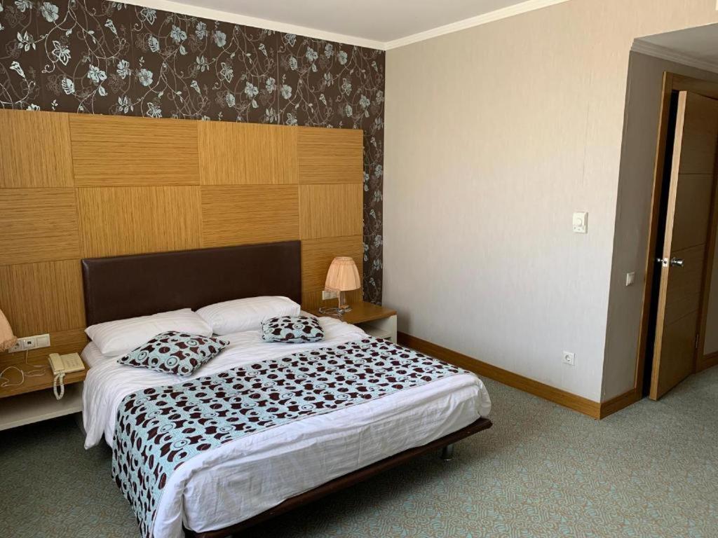 Grand Nur Plaza Hotel Актау Экстерьер фото