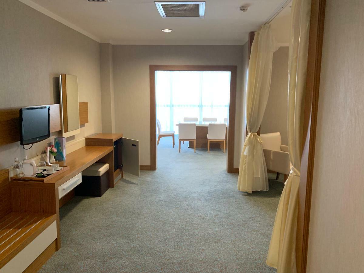 Grand Nur Plaza Hotel Актау Экстерьер фото