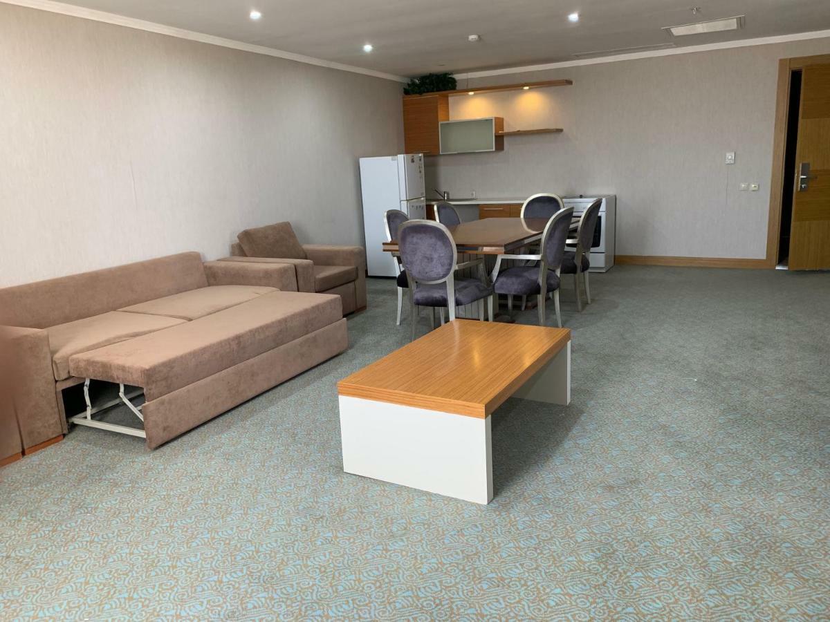 Grand Nur Plaza Hotel Актау Экстерьер фото
